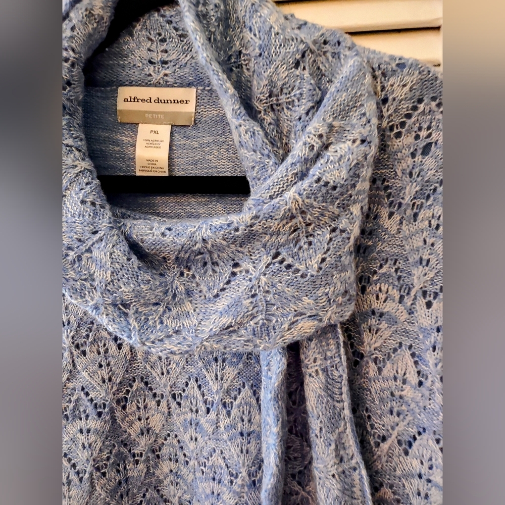 NWT alfred dunner Classic Blue Scarf Sweater, Petite size PXL, Long sleeve - Picture 3 of 7